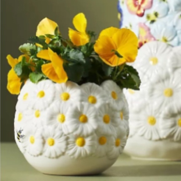 Anthropologie Other - Anthropologie Flower Pot Vase Planter Handpainted Stoneware Daisy New With Tag